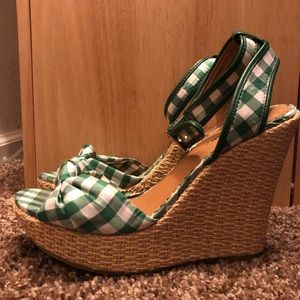 Classified Gingham Wedges